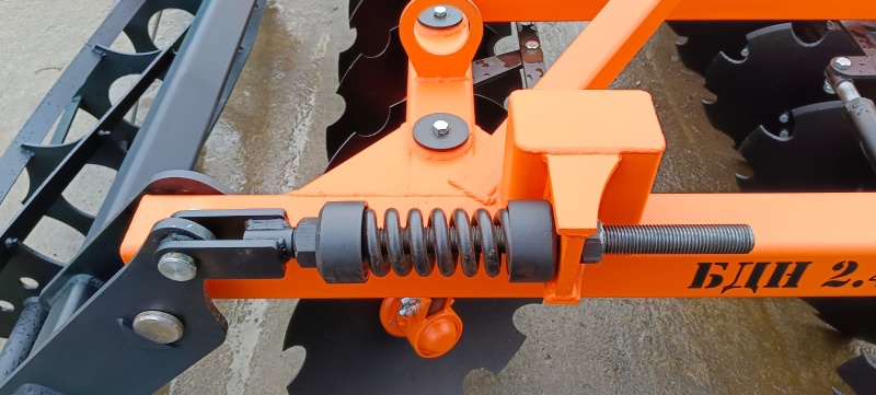 Борона дисковая навесная БДН 2,4х2Н с амортизаторами катка, 14 рабочих органов купить в Ярославле – «БДН-АгроКубань», 6