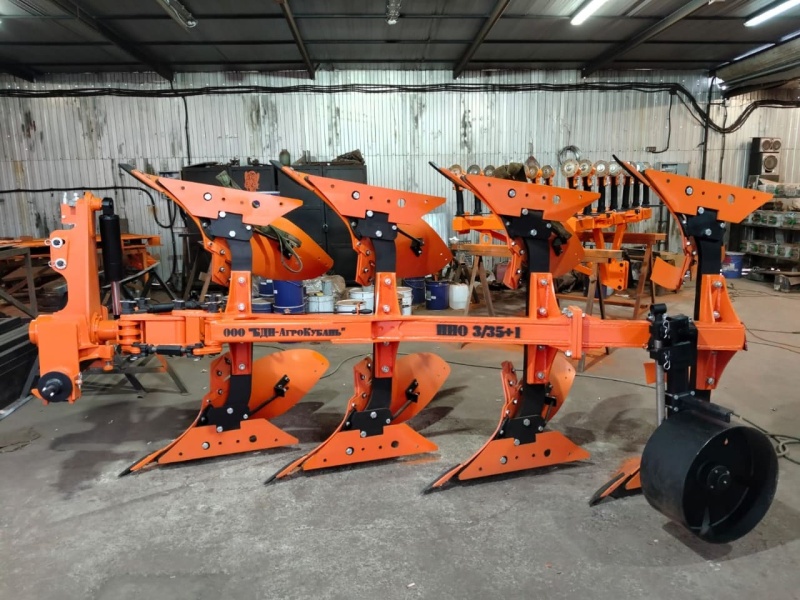 Плуг навесной оборотный 3/35+1 купить в Ярославле – «БДН-АгроКубань», 2