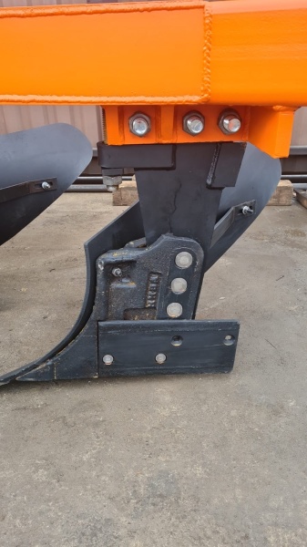 Плуг отвальный ПЛН 3-35 (3 корпуса) купить в Ярославле – «БДН-АгроКубань», 3