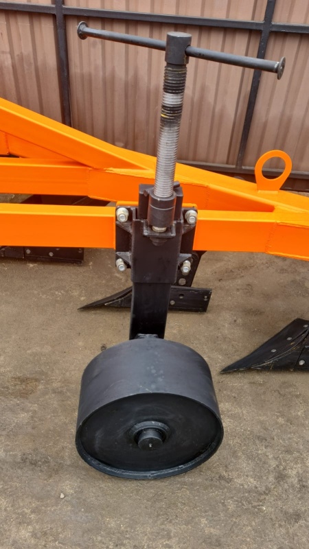 Плуг отвальный ПЛН 3-35 (3 корпуса) купить в Ярославле – «БДН-АгроКубань», 4