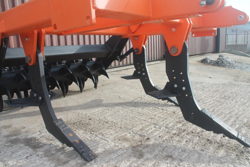 Плуг чизельный ПЧН-1,6 с зубчатым катком купить в Ярославле – «БДН-АгроКубань», 12